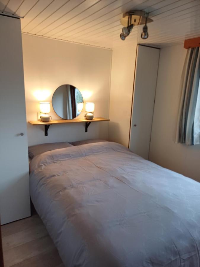 Zuid-Scharwoude Vrijstaand Chalet Met Veel Buitenruimte En Veranda מראה חיצוני תמונה