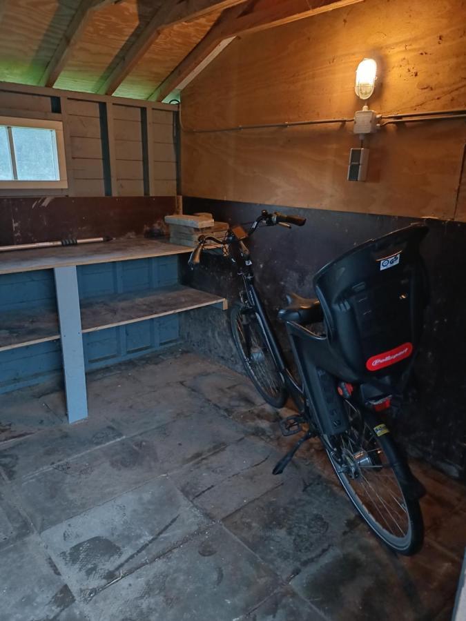 Zuid-Scharwoude Vrijstaand Chalet Met Veel Buitenruimte En Veranda מראה חיצוני תמונה